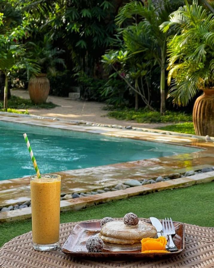 Tropical Temple Siargao Resort Генерал-Луна Экстерьер фото