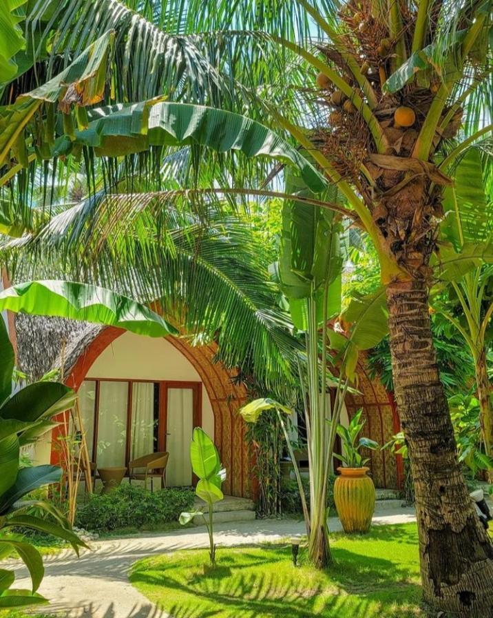 Tropical Temple Siargao Resort Генерал-Луна Экстерьер фото